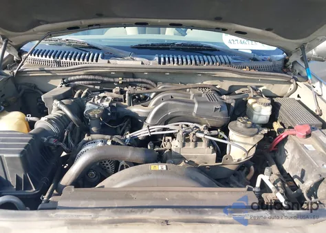 2005 Ford Explorer Xlt/Xlt Sport z USA, uszkodzony, nr VIN 1FMZU73EX5UB57963